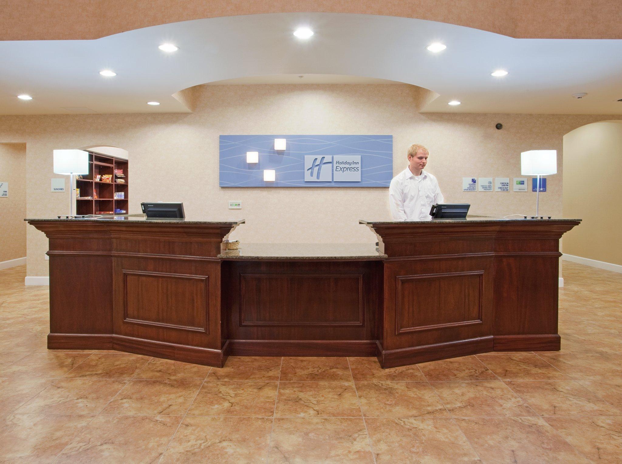 Holiday Inn Express Lodi By Ihg Екстер'єр фото