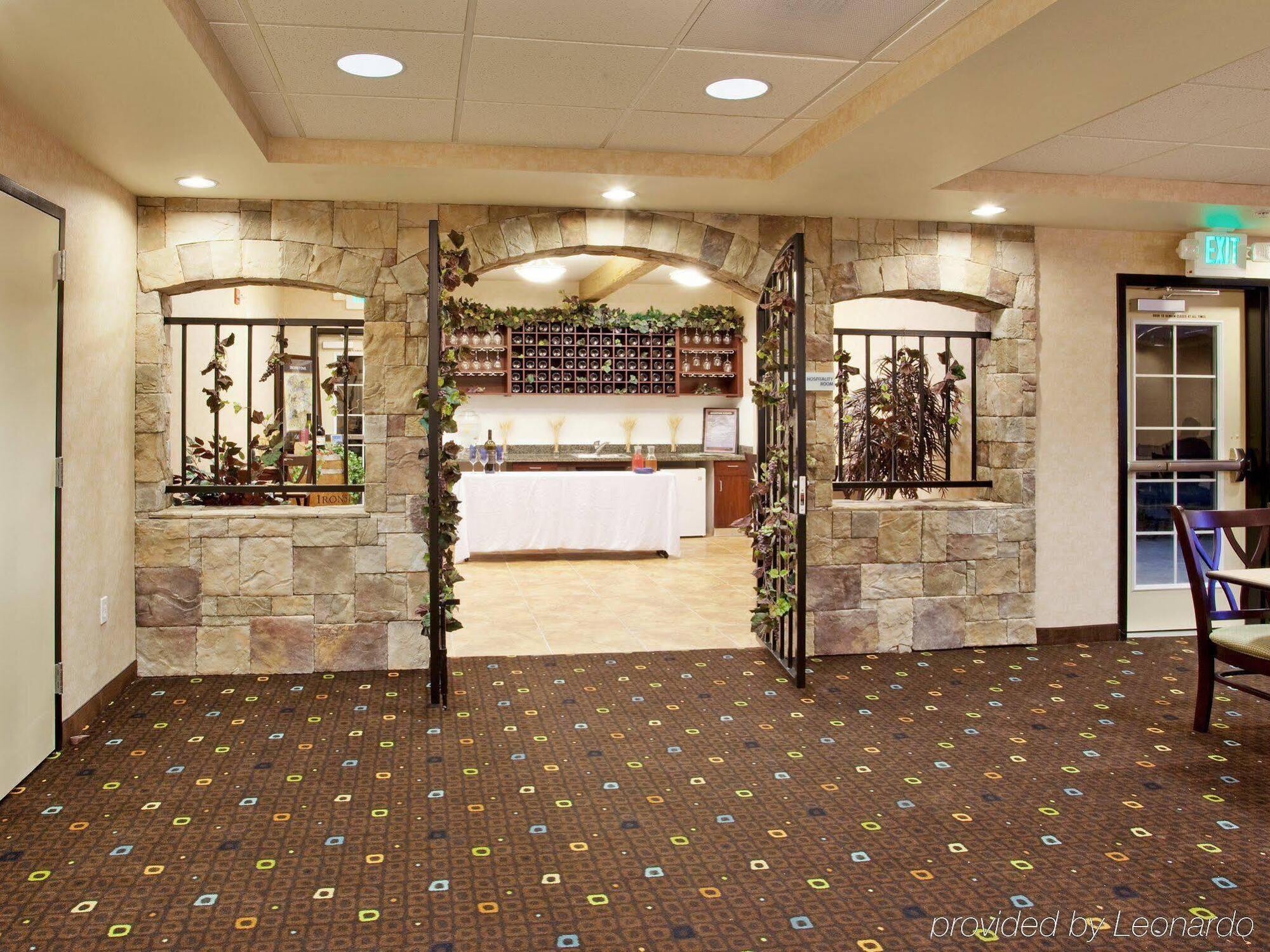 Holiday Inn Express Lodi By Ihg Екстер'єр фото